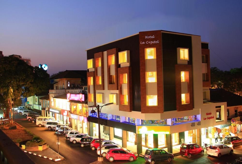 Hotel La Capitol Panaji Esterno foto